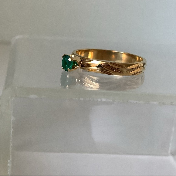 New vintage costume birthstone ring - Picture 7 of 10